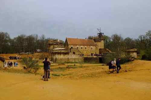 ANIMATIONS LOISIRS 2015, GUEDELON 16 avril ANIMATIONS LOISIRS 2015, GUEDELON 16 avril