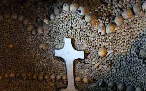 ANIMATION LOISIR 2013 - Catacombes Les catacombes, lieu funéraire. - zoom 