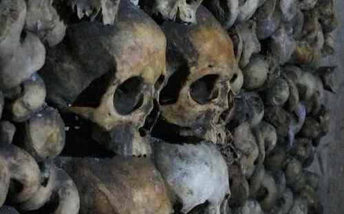 ANIMATION LOISIR 2013 - Catacombes Sur des profondeurs...mais aussi histoire de l'extension de Paris - zoom 